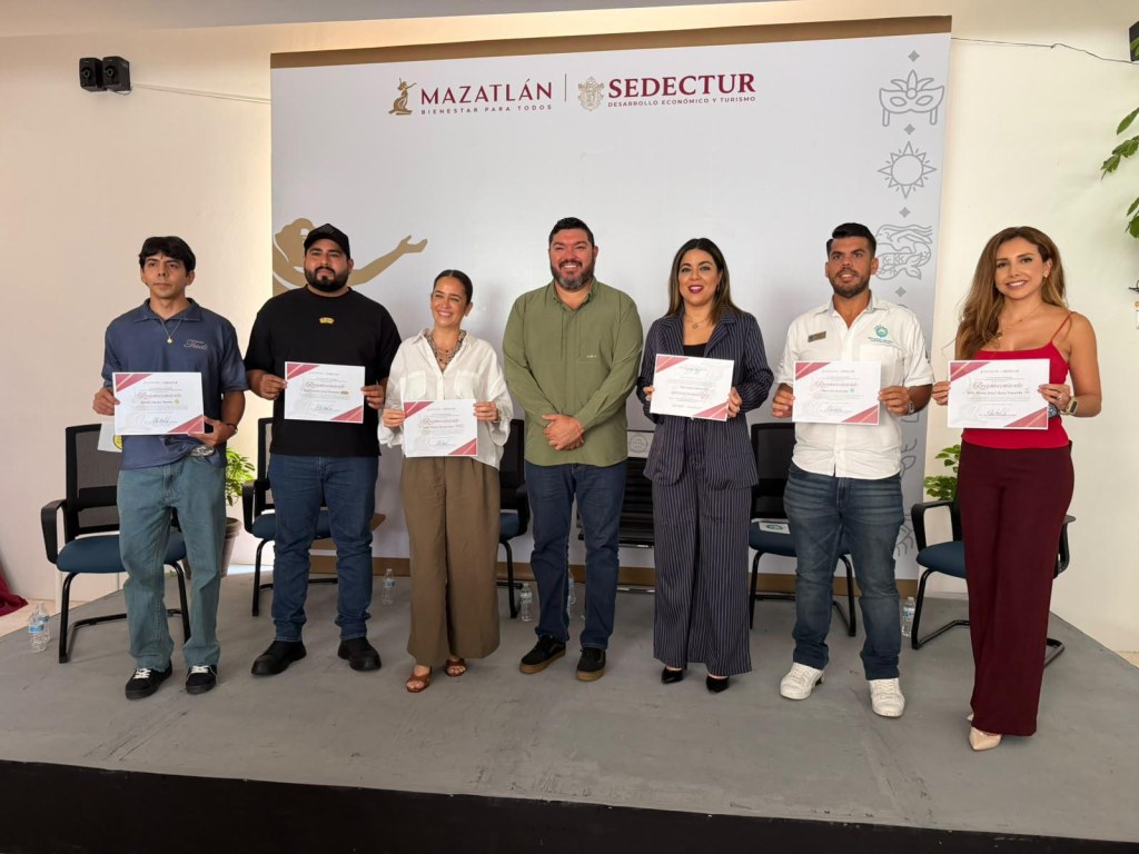 Empresarios mazatlecos comparten sus claves de éxito con nuevos emprendedores